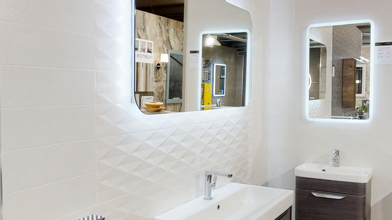 Lakeshore Bathrooms & Tiles showroom, Mullingar